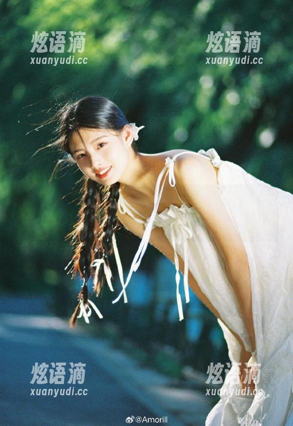 网页里疯狂的吃瓜现场，17c黑料上演“无间道”！