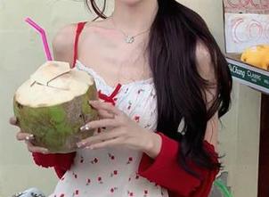 说是吃瓜，可是在51在线吃瓜的网站上，感觉就想围观一场大戏啊！