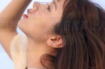热搜三连！这条链接真让人觉得‘hlw’好耍！