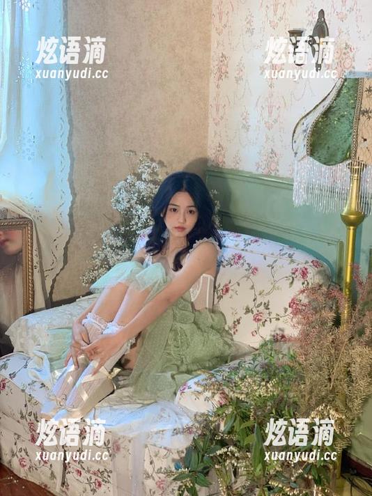 五一吃瓜 我在五一吃瓜,观看娜娜的时候竟慢慢变成了她的小迷弟。