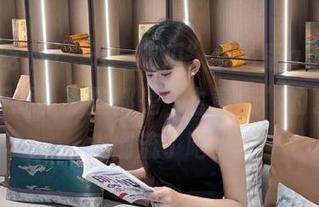 “五一吃瓜”免费版app上的热门话题，有些都是“古董级”的了，时光倒流了吧。