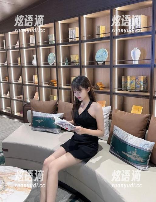 “五一吃瓜”免费版app上的热门话题，有些都是“古董级”的了，时光倒流了吧。