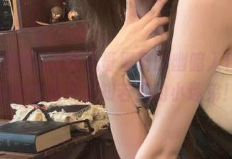 走进八哥黑料的幽暗入口，感觉自己成了求知若渴的小迷弟！