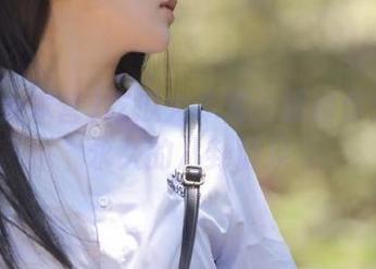 吃瓜大本营：感谢你给了我永久的八卦源泉