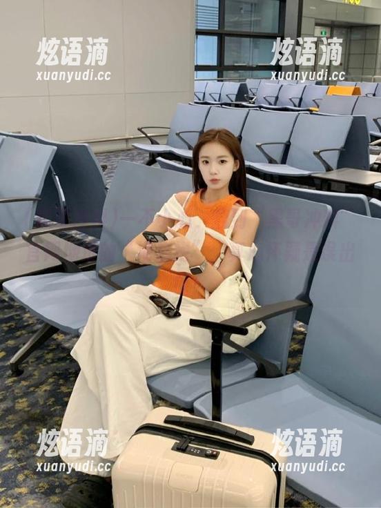 一不小心，翻到“黑哥冲料”官网地址的“海底捞”，真心怀疑是误出错！