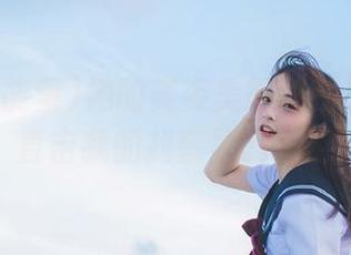 她的舞姿美得让我想要永久收藏，直击我的抖音黑料正能量点！