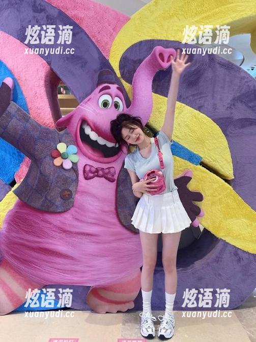 赶紧点开“万篇长征黑料正能量”链接，这暗潮涌动的江湖时刻都让我期待！