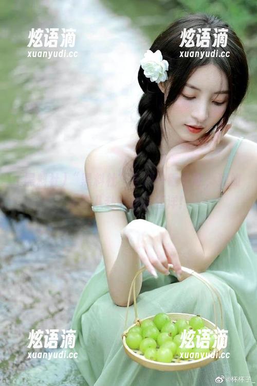 “黑料社”官网一键下载，犹如走进八卦的欢乐汪洋！
