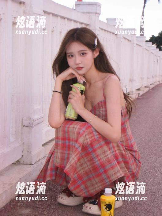 黑料网苹果版新版本上线：吃瓜不求上进，只求点开看热闹！