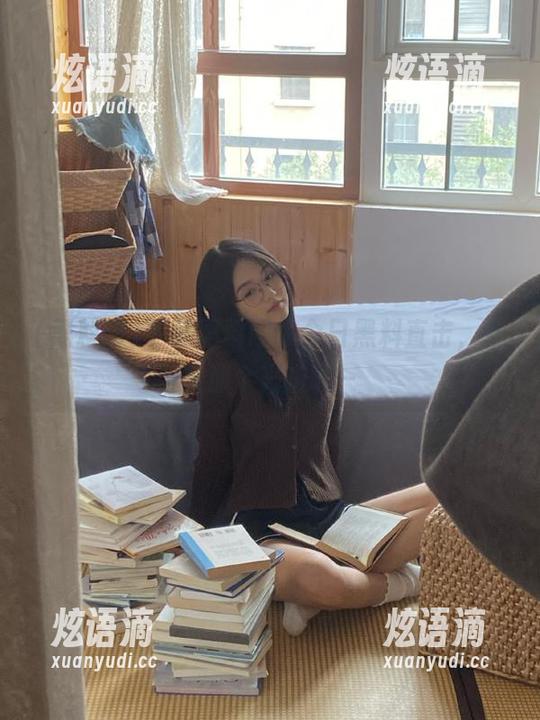 下载黑料网，今日黑料直击，心里那个兴奋啊～
